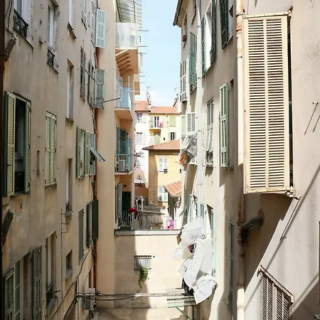 4 Personnes Quartier Du Port 尼斯
