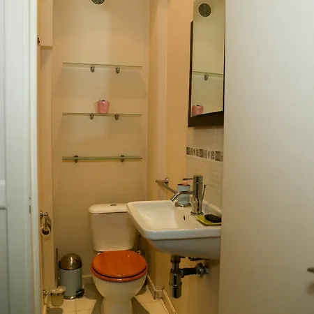 4 Personnes Quartier Du Port 尼斯