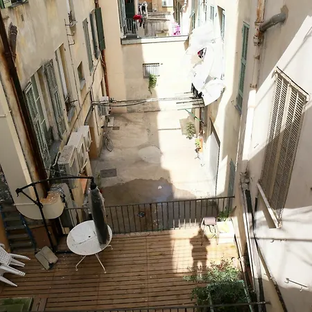 4 Personnes Quartier Du Port *